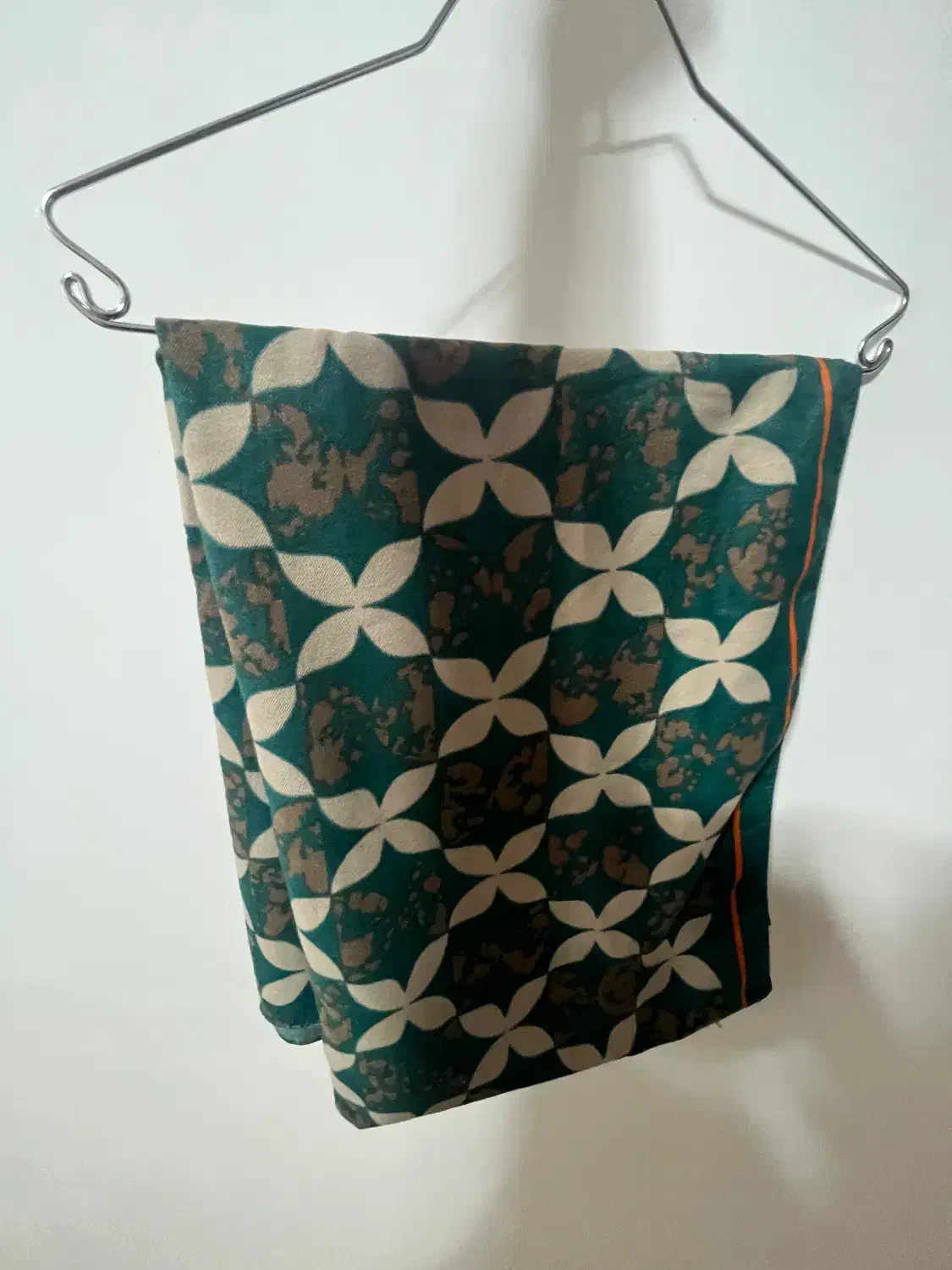 شال موهر|لباس|ساوه, |دیوار