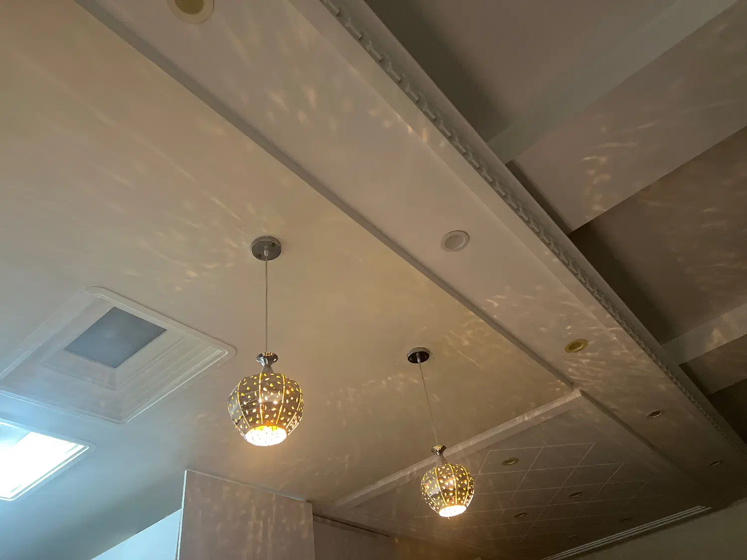 دو عدد لوستر طرح شکوفه با پخش نور ریز|لوستر و چراغ آویز|تهران, دردشت|دیوار