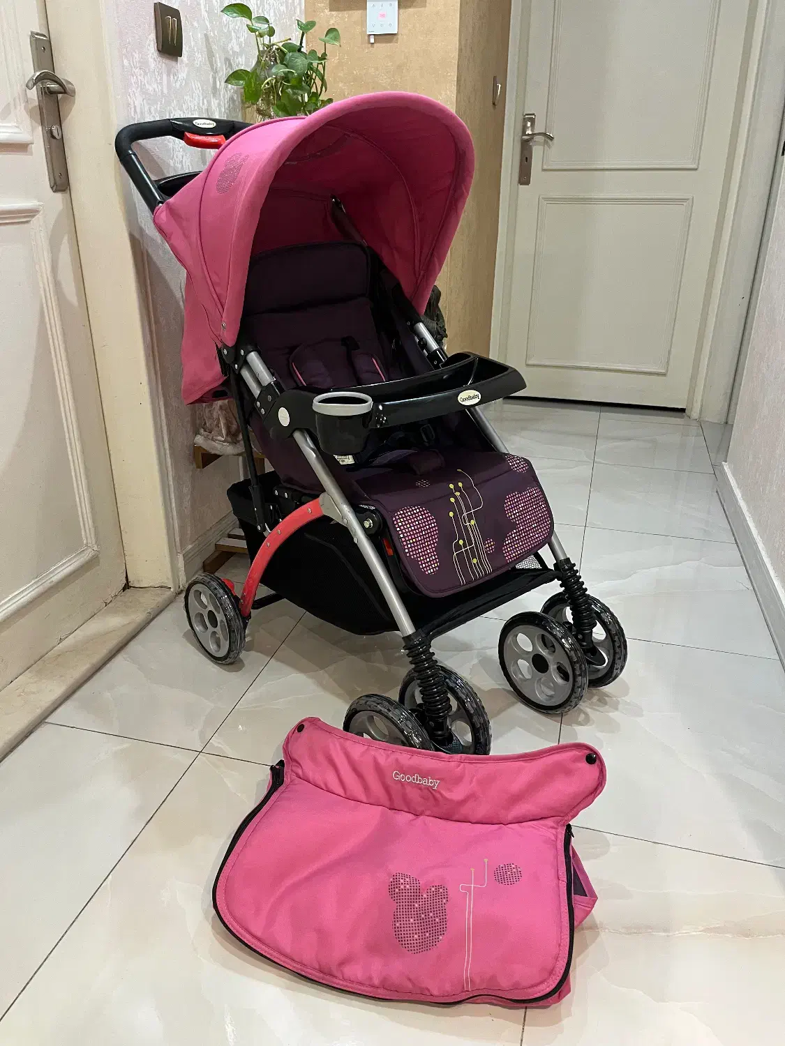 کالسکه گودبیبی ایتالیایی در حد اک مناسب سیسمونی|کالسکه و لوازم جانبی|تهران, جردن|دیوار