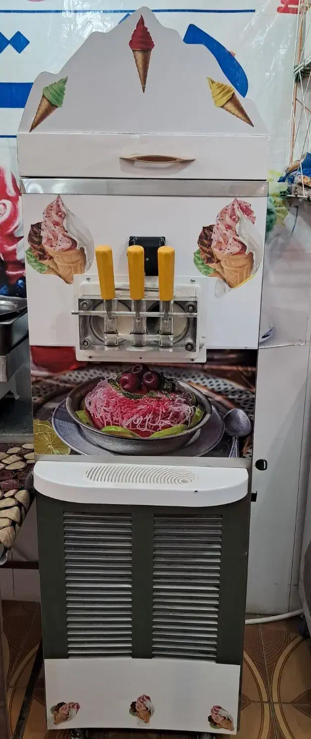 فروش دستگاه بستنی قیفی تکفاز|کافیشاپ و رستوران|بادرود, |دیوار