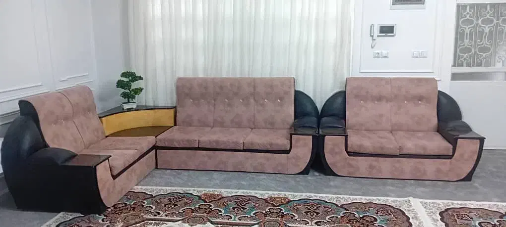 مبل راحتی|مبلمان خانگی و میز عسلی|شیراز, گل سرخ|دیوار