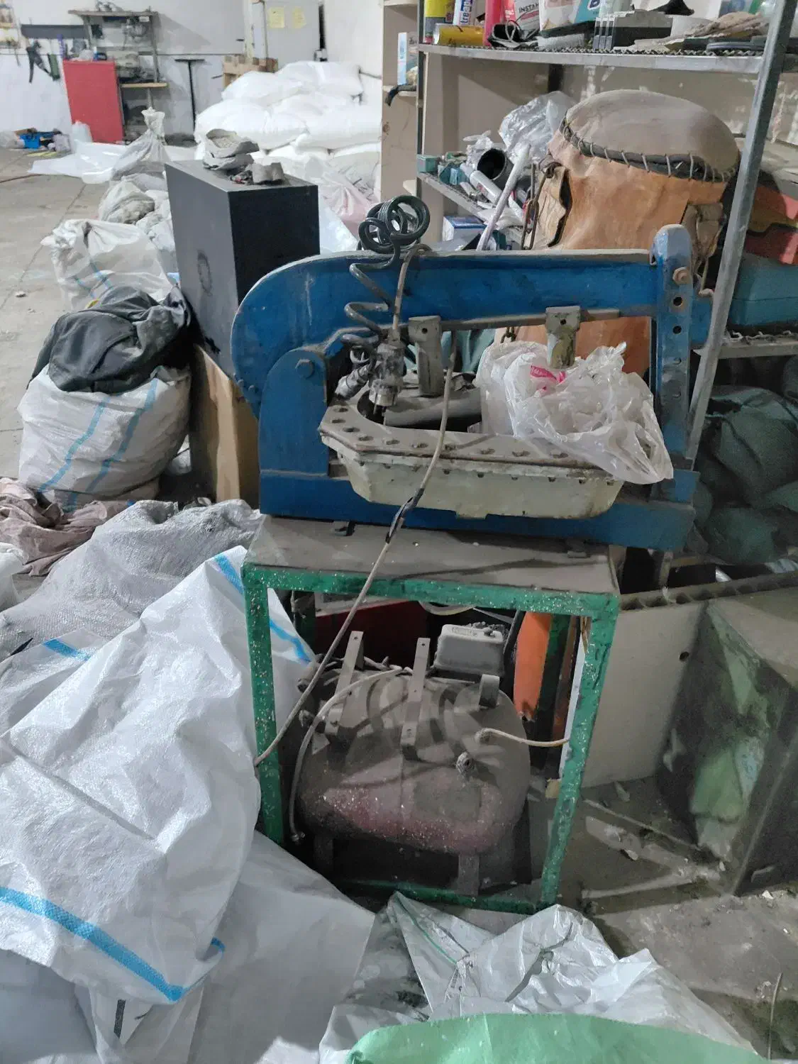 پرس باد و چرخ شانه ای و تخت|ماشینآلات صنعتی|اسلامشهر, شهرک واوان|دیوار