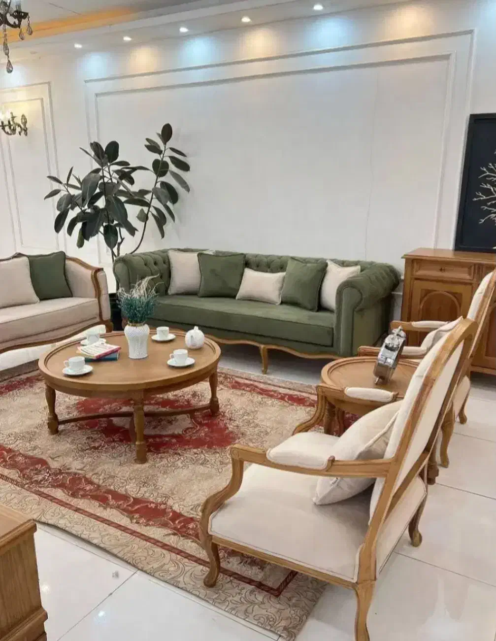 استخدام نجار کلاف بر و چسباندی|استخدام صنعتی، فنی، مهندسی|ملایر, |دیوار