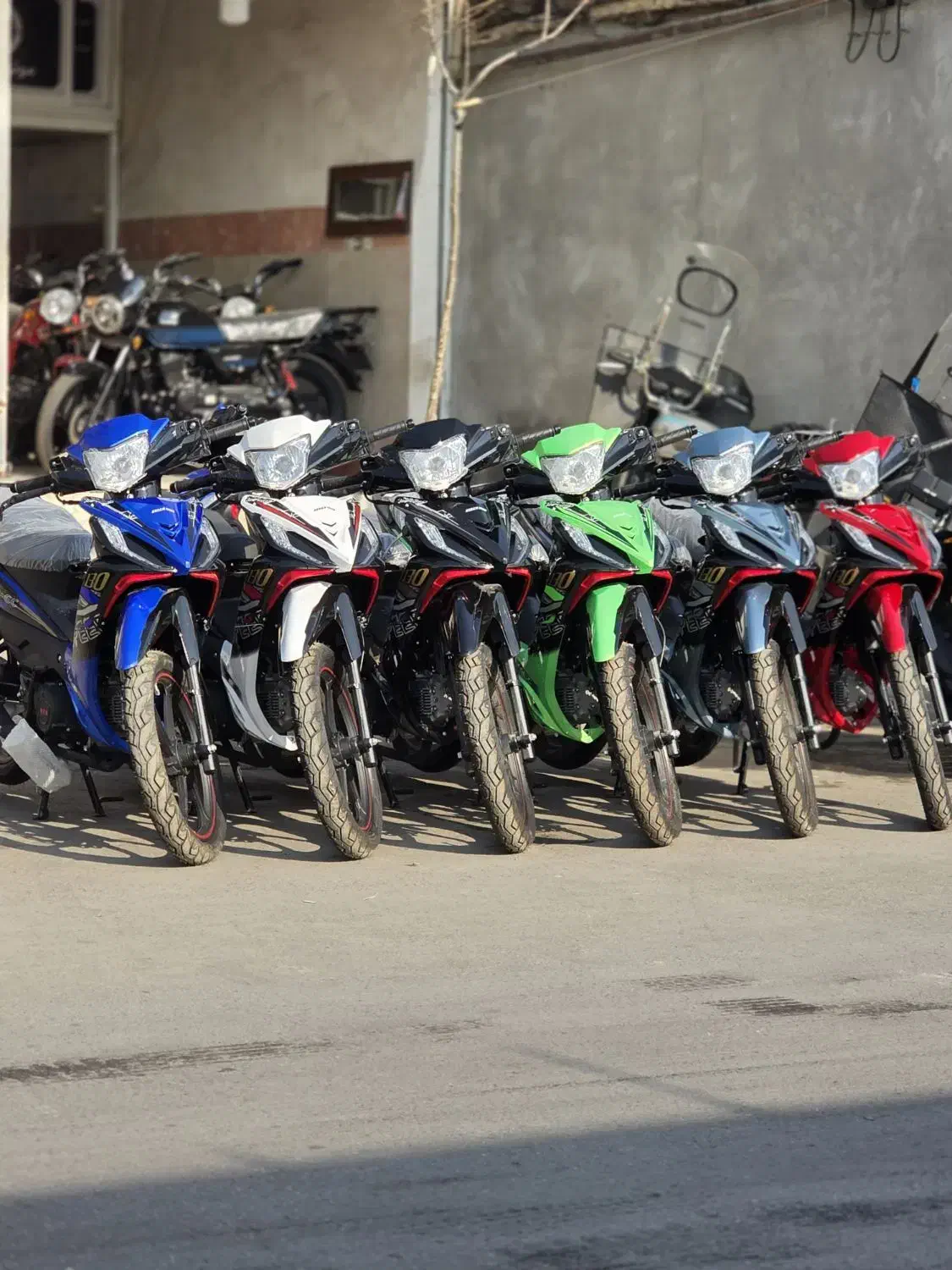 بی کلاچ هرم اسپید ۱۳۰ (موتو سی سی)|موتورسیکلت|مشهد, رضاییه|دیوار