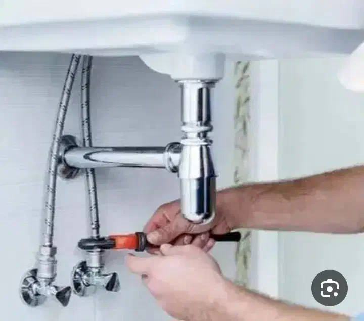 سرویس و نصب انواع شیرآلات،آبگرمکن، وتاسیسات|خدمات پیشه و مهارت|ساوه, |دیوار