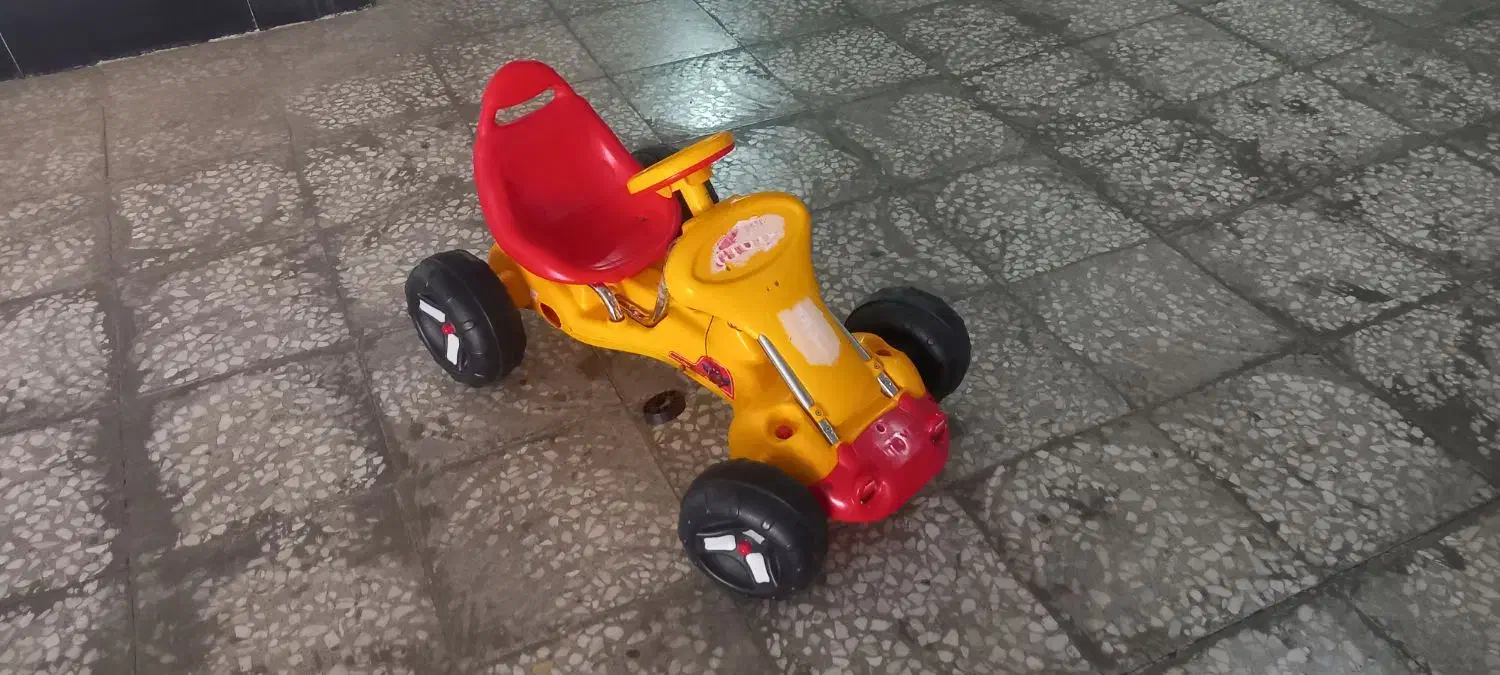 روروئک و تاب و ماشین چهار چرخ|اسباب و اثاث بچه|تهران, شهرک طالقانی|دیوار