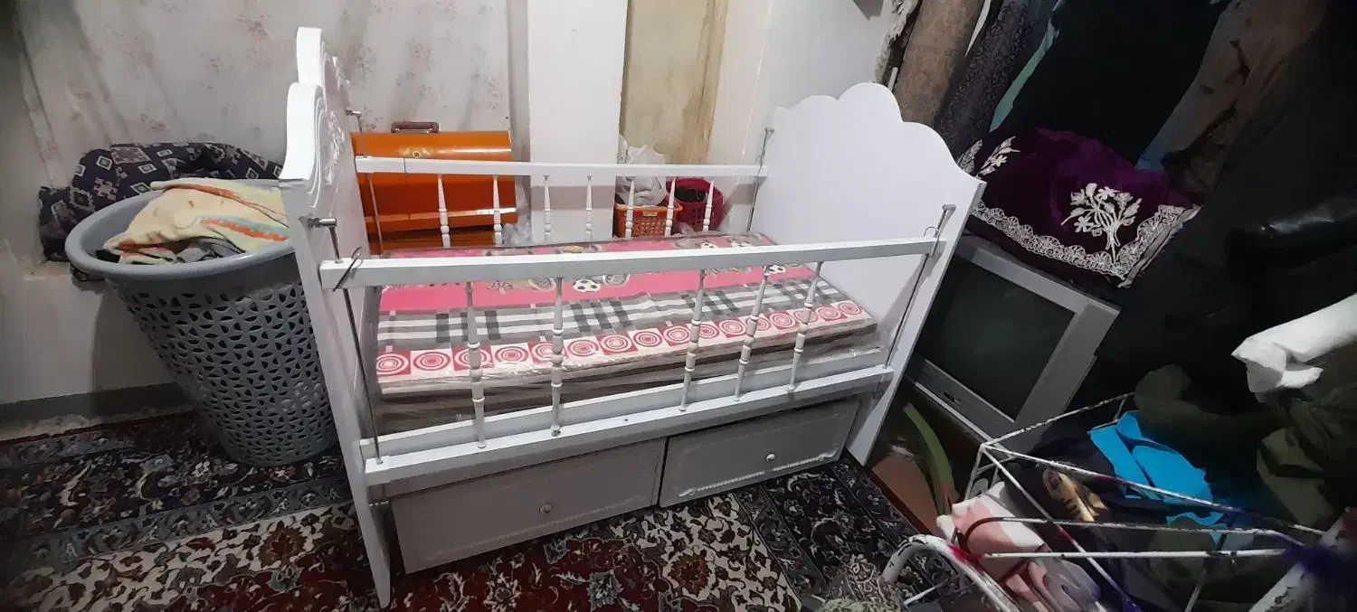 تخت نو|اسباب و اثاث بچه|زرند, |دیوار