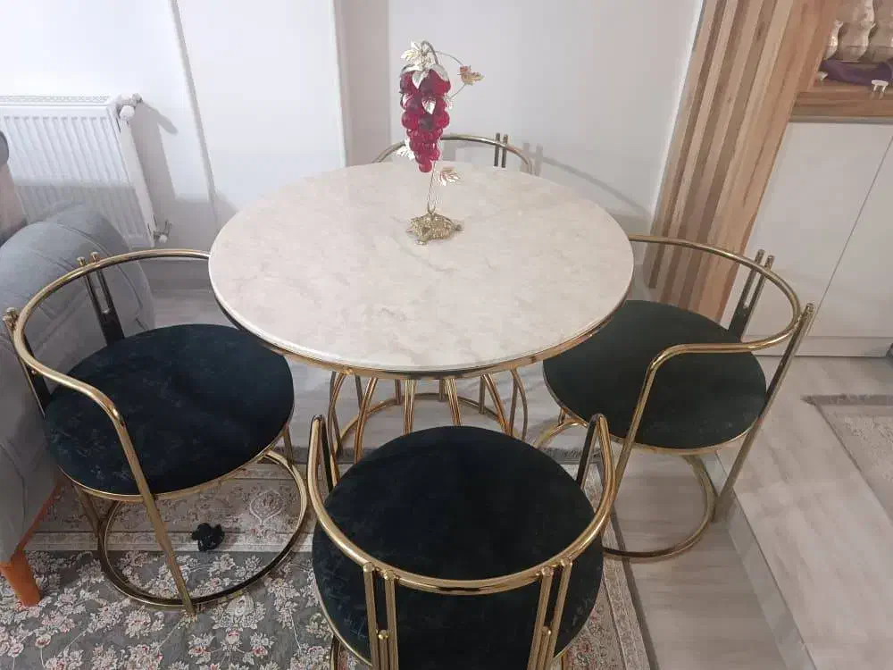 میز غذاخوری|میز و صندلی غذاخوری|ارومیه, |دیوار