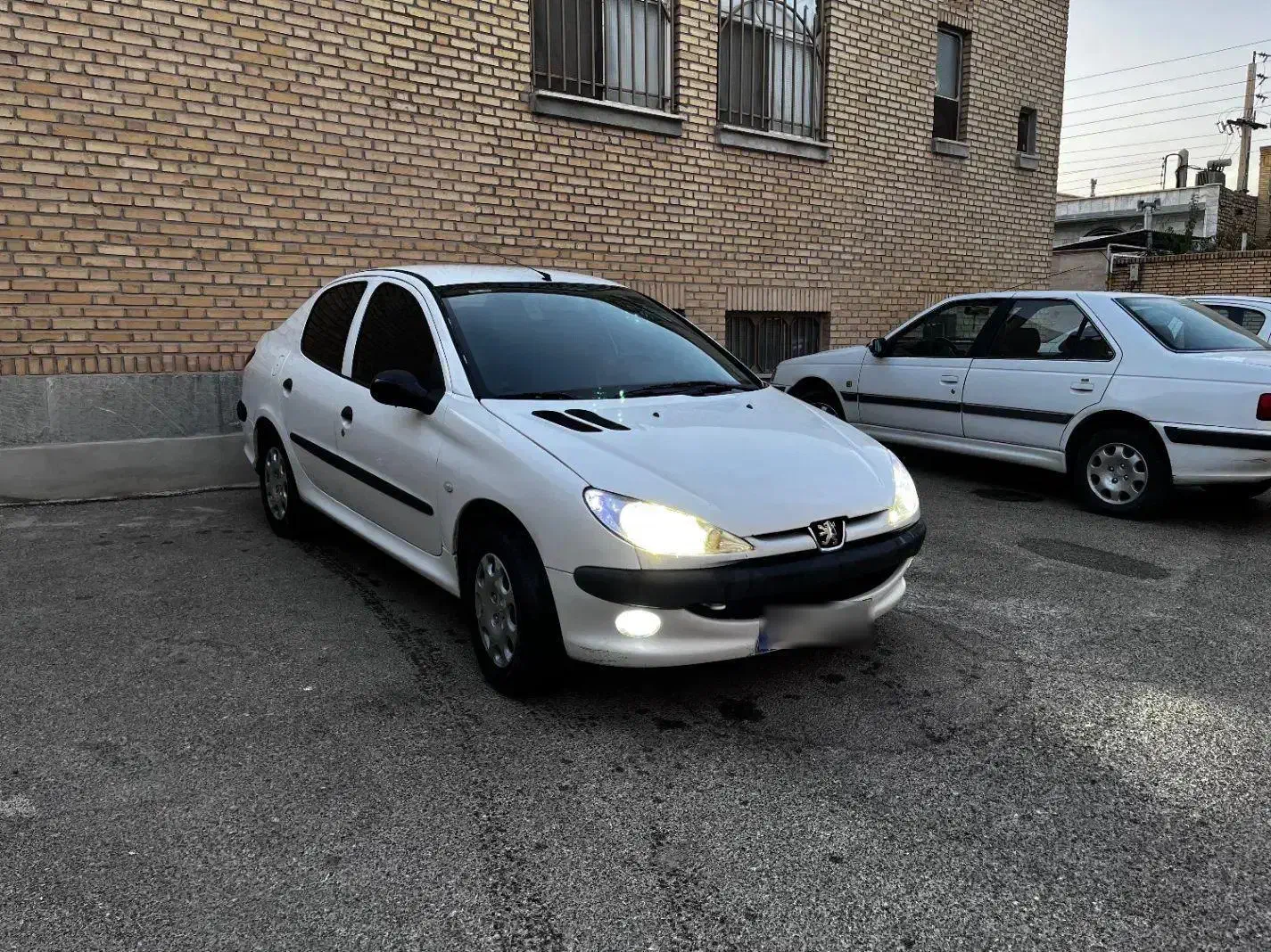 اس دی وی ۸ بسیار تمیز۱۳۹۳|خودرو سواری و وانت|دامغان, |دیوار