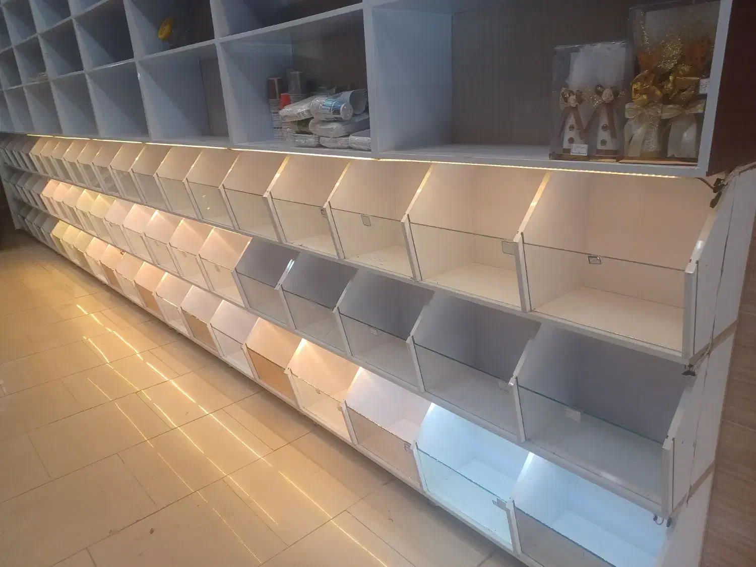 قفسه آمدی اف فروشگاهی مخصوص اجیل|فروشگاه و مغازه|اشکذر, |دیوار