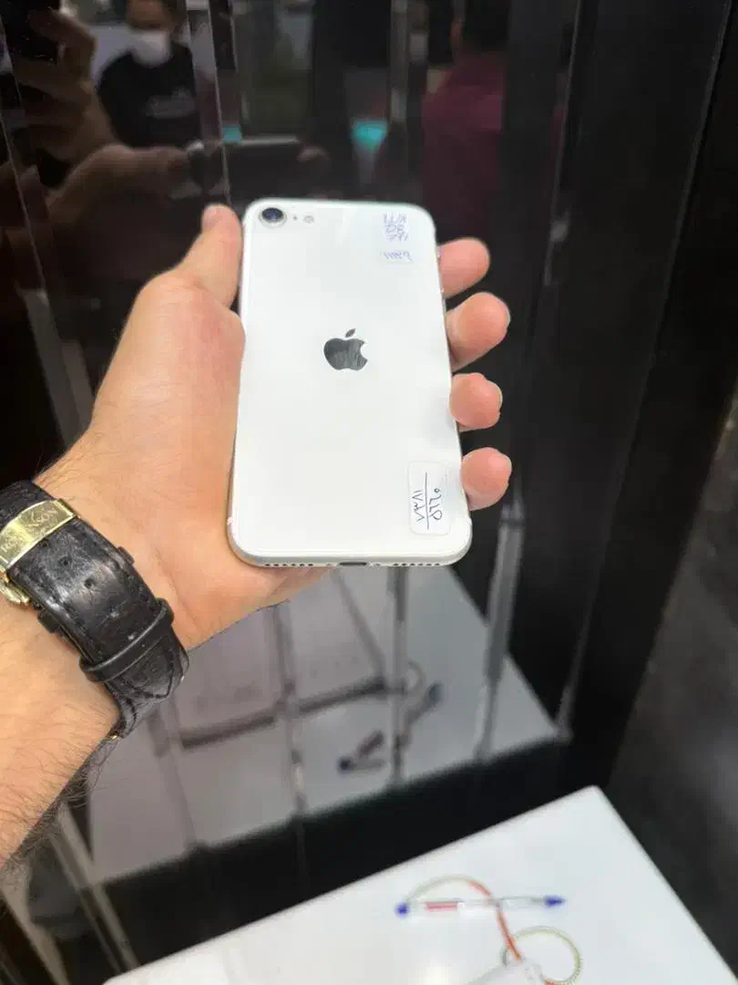 کم یاب/رنگ لوکس سفید/ بدون پیش پرداخت|موبایل|اصفهان, مفتح|دیوار