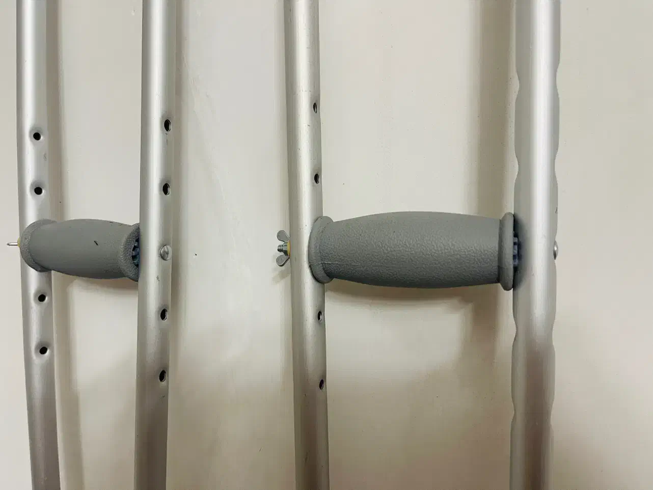 عصای طبی|آرایشی، بهداشتی، درمانی|صدرا-فارس, فاز ۱|دیوار