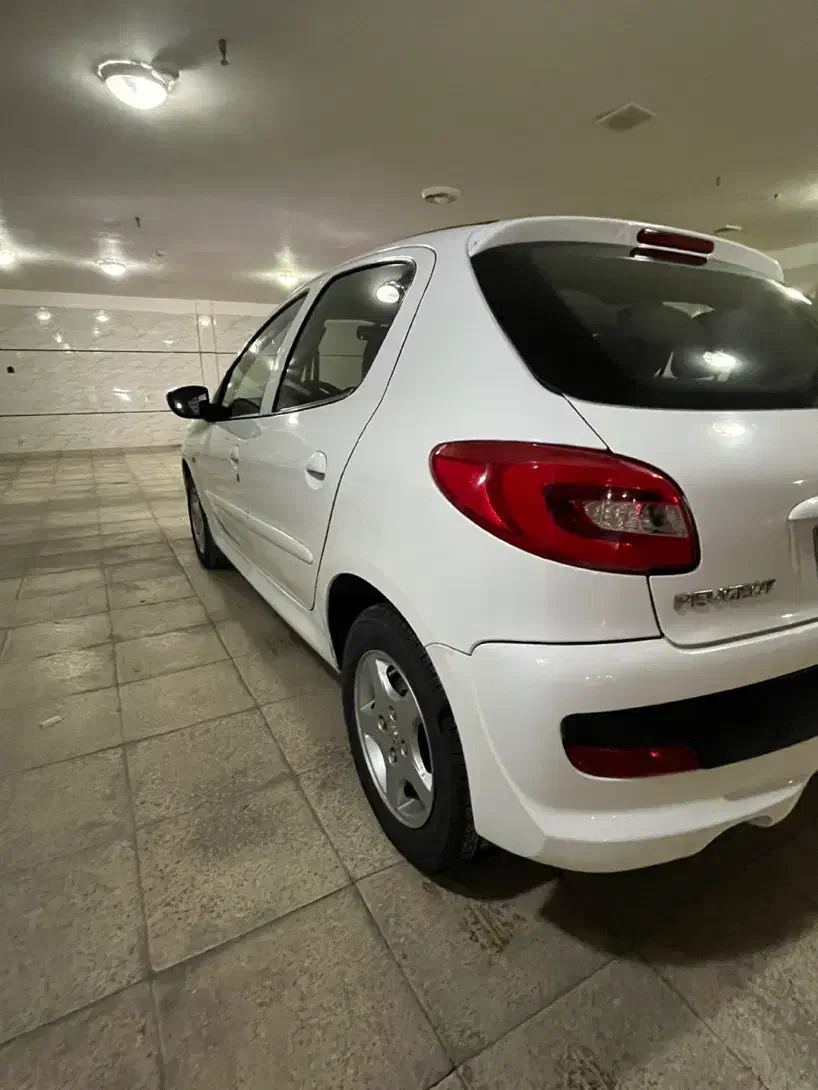 ۲۰۷مدل۹۸|خودرو سواری و وانت|همدان, |دیوار