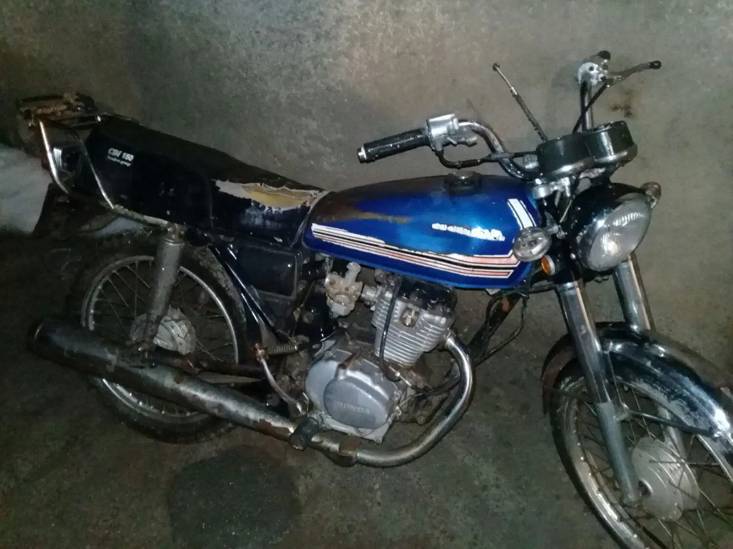 سی جی قدیمی|موتورسیکلت|صائین قلعه, |دیوار