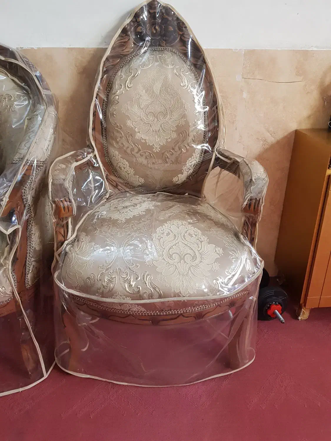 مبل ۷ نفره درحد نو با کاور|مبلمان خانگی و میز عسلی|مشهد, زیرکن|دیوار