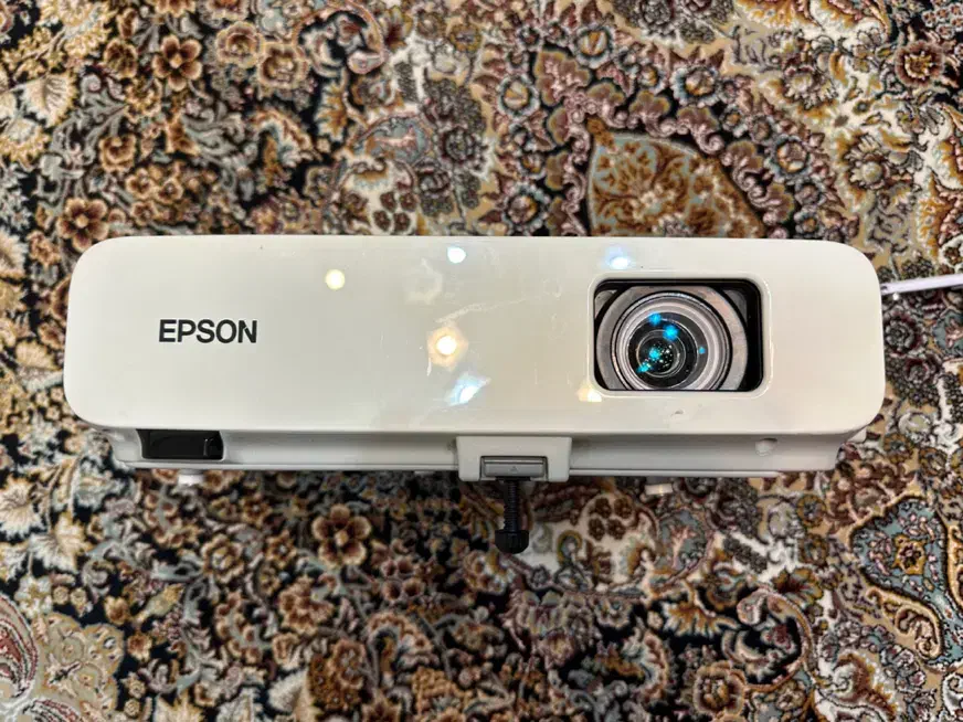 ویدیو پرژکتور Epson|تلویزیون و پروژکتور|تهران, خانی آباد نو شمالی|دیوار