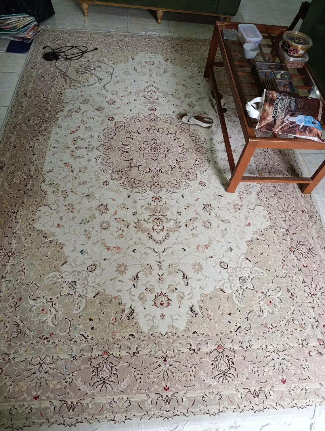 فرش|فرش|بندر انزلی, آذربایجان|دیوار