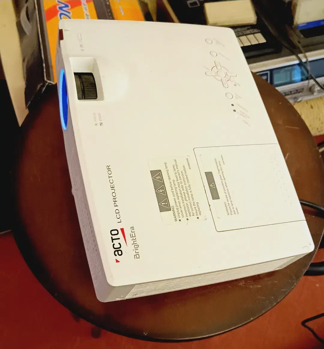 ویدئو پروژکتور ACTO با نور خوب لیکک|تلویزیون و پروژکتور|بهبهان, |دیوار