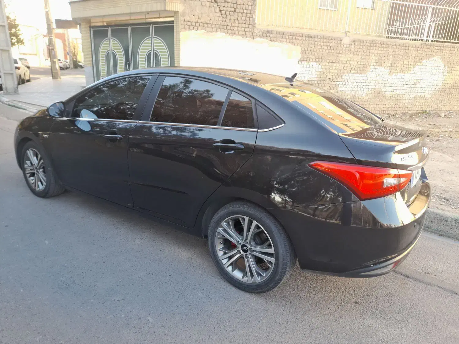 آریزو۵|خودرو سواری و وانت|قم, چهار امامزاده|دیوار