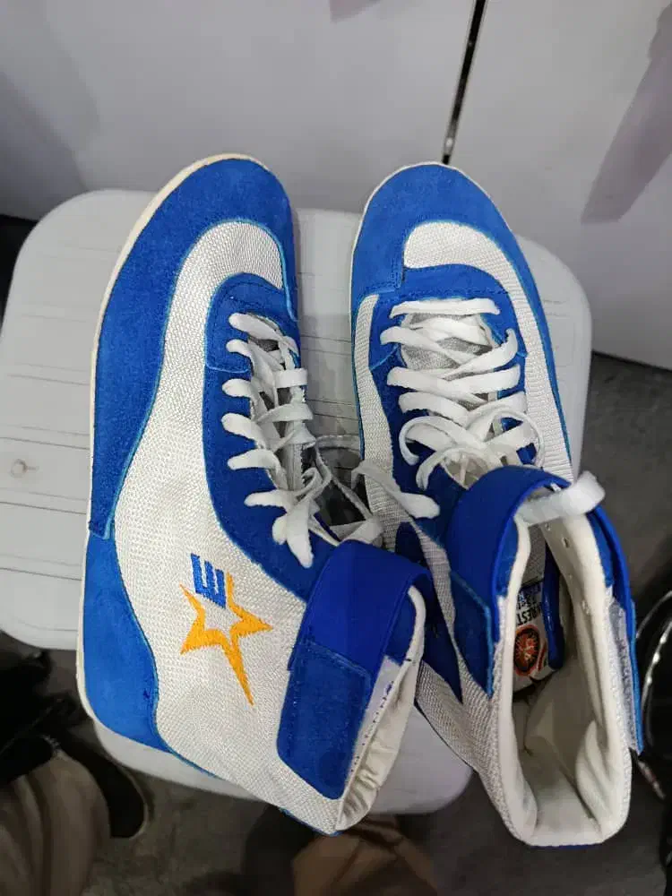 کفش کشتی سایز 42.43|تجهیزات ورزشی|دوگنبدان, |دیوار