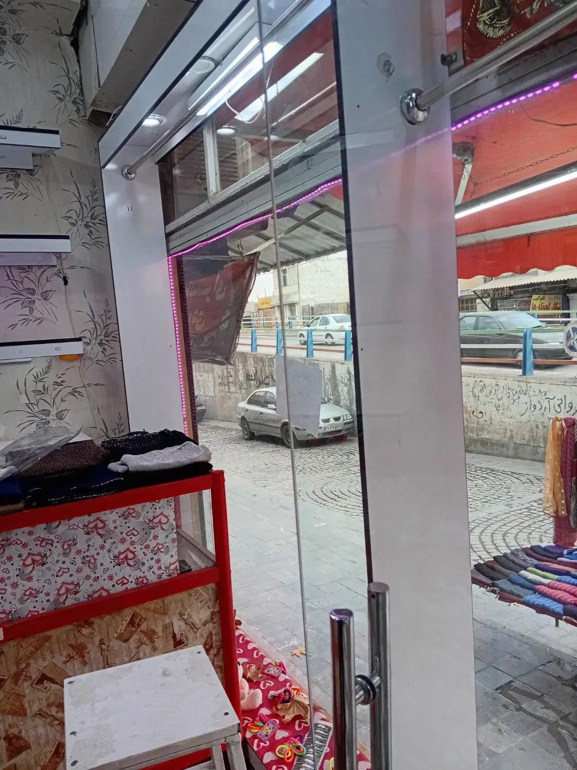 قفسه و ویترین|فروشگاه و مغازه|دورود, |دیوار