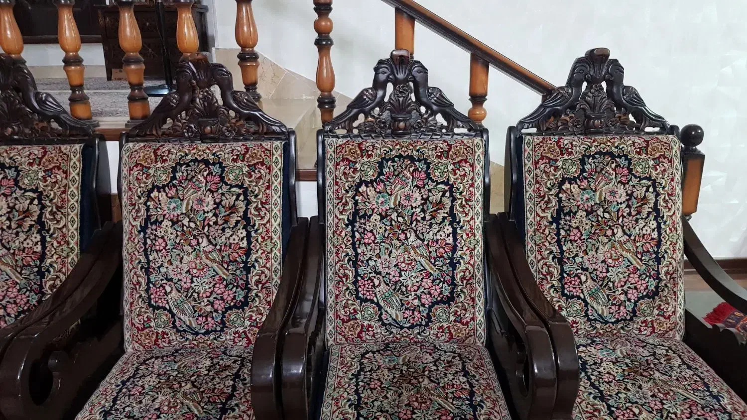 مبل قالی یک دست|مبلمان خانگی و میز عسلی|کرمان, |دیوار