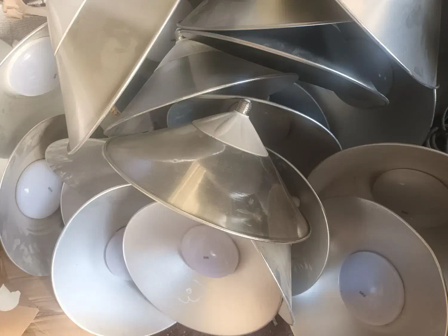 لامپ کم مصرف|لامپ و چراغ|رباط‌کریم, الارد|دیوار