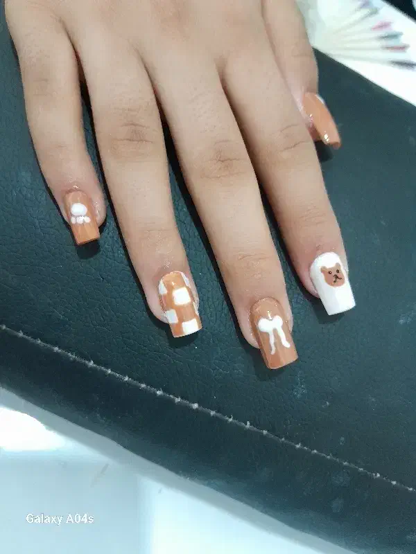 خدمات ناخن و میکاپ...|خدمات آرایشگری و زیبایی|زابل, |دیوار