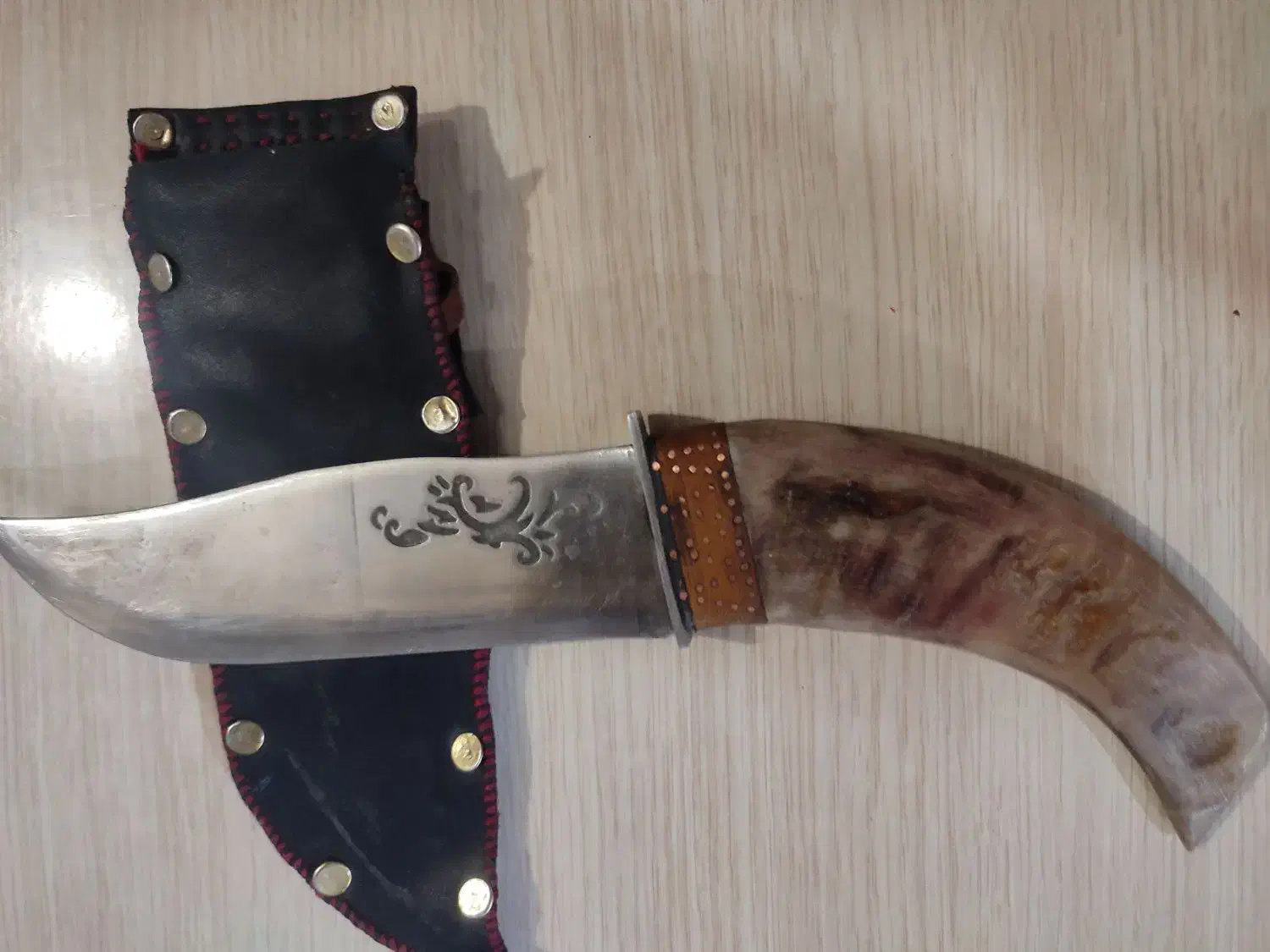 چاقو کمپ و کوه نوردی|کوهنوردی و کمپینگ|گلبهار, شهر جدید گلبهار|دیوار