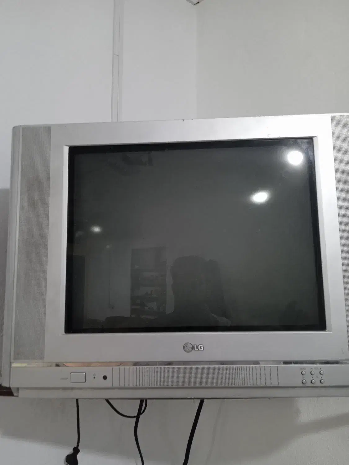 تلویزیون LG 21|تلویزیون و پروژکتور|نجف‌آباد, قلعه سفید|دیوار