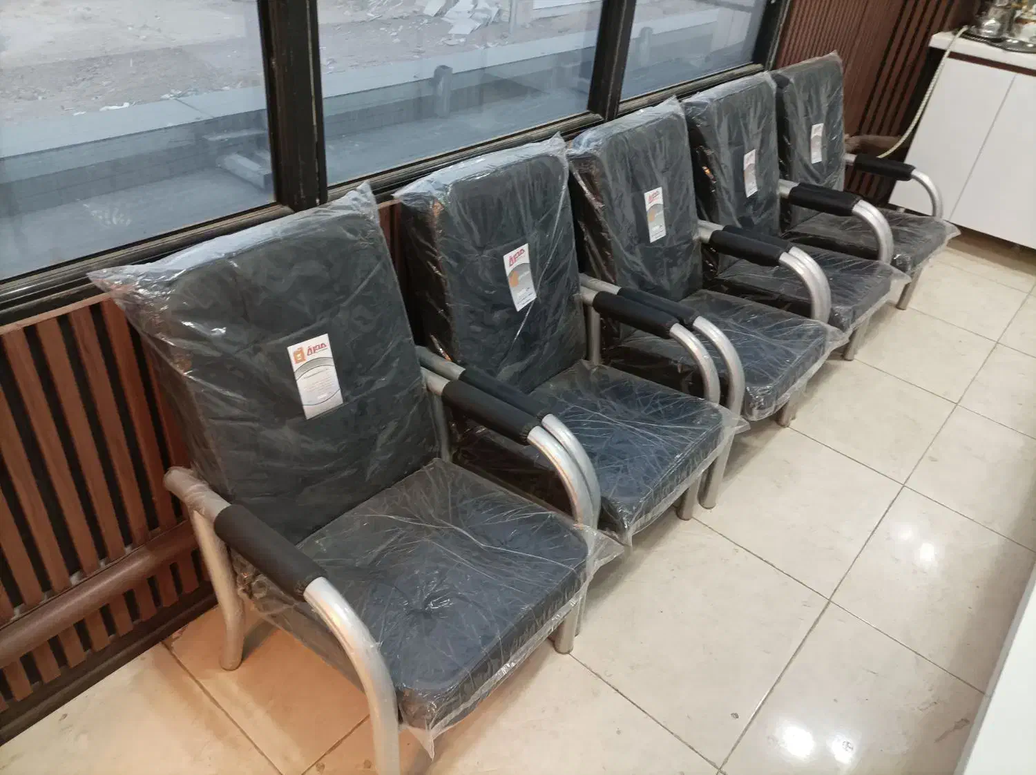 میز اداری ـ صندلی انتظار و صندلی گیمینگ|مبلمان اداری|فولادشهر, سایت صنعتی کاوه|دیوار