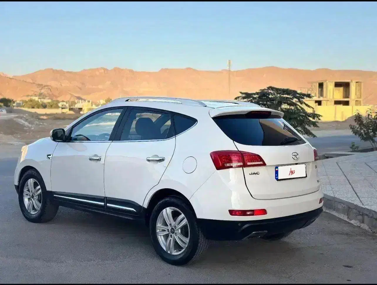 جک s5 دنده ای  درجه یک تک برگ سند ، بدون رنگ|خودرو سواری و وانت|اقلید, |دیوار