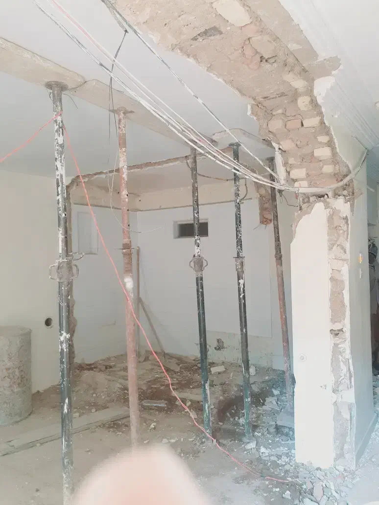 تخریب بازسازی مقاوم سازی‌ پیمانکاری‌|خدمات پیشه و مهارت|شیراز, شهرک بهار|دیوار