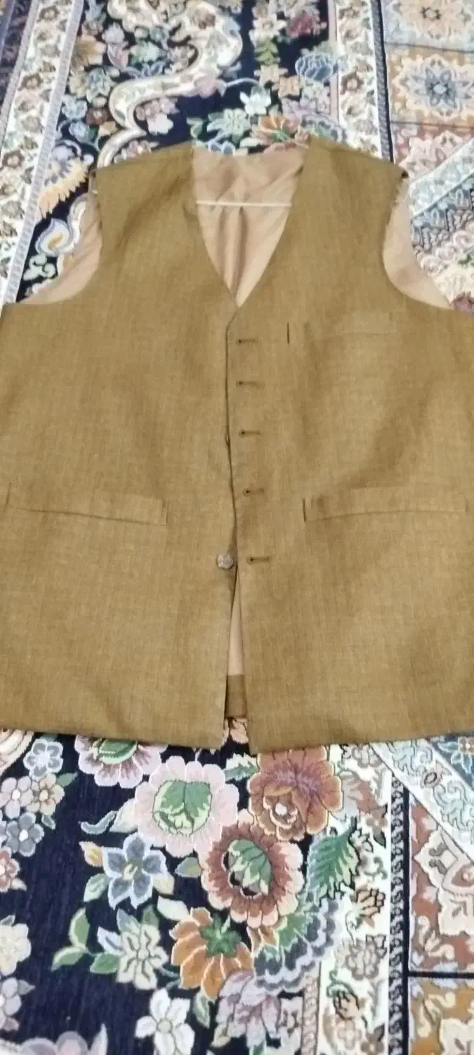 واسکت مرکزی|لباس|سراوان, |دیوار