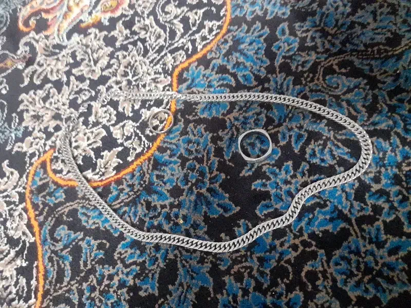 زنجیر به همراه دو انگشتر|بدلیجات|نیشابور, هفده شهریور|دیوار