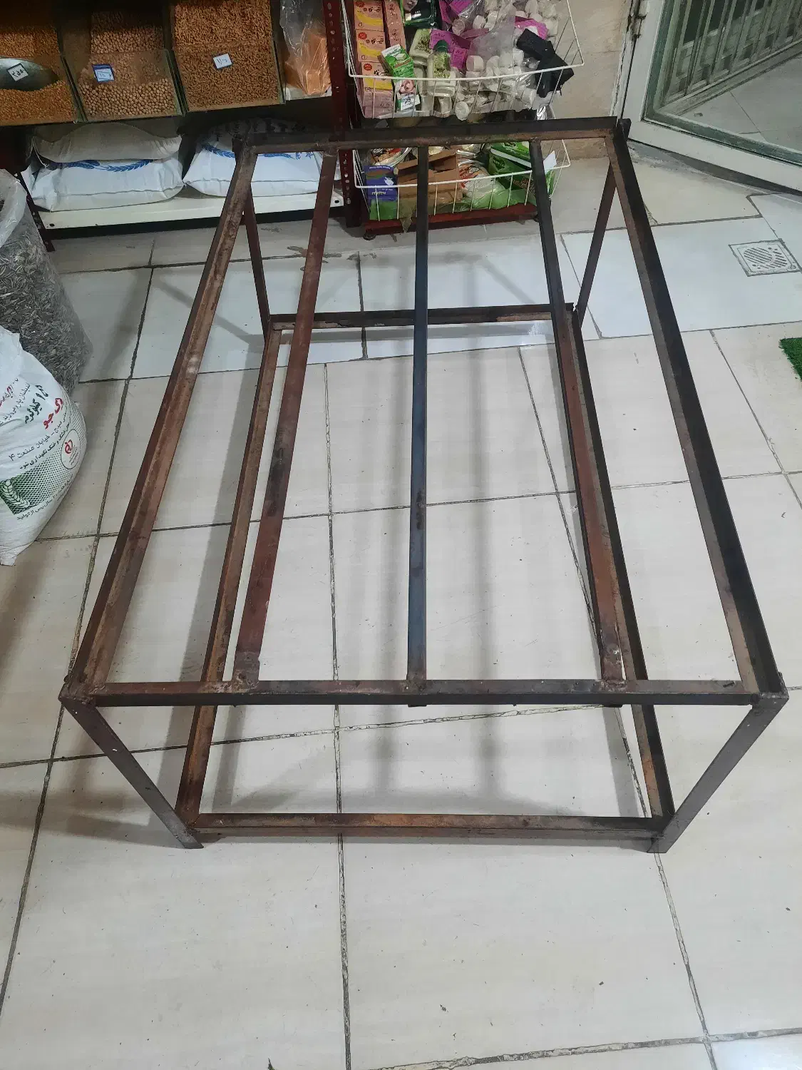 میز|میز و صندلی غذاخوری|محمدشهر, شهرک پیام (مهرالبرز)|دیوار