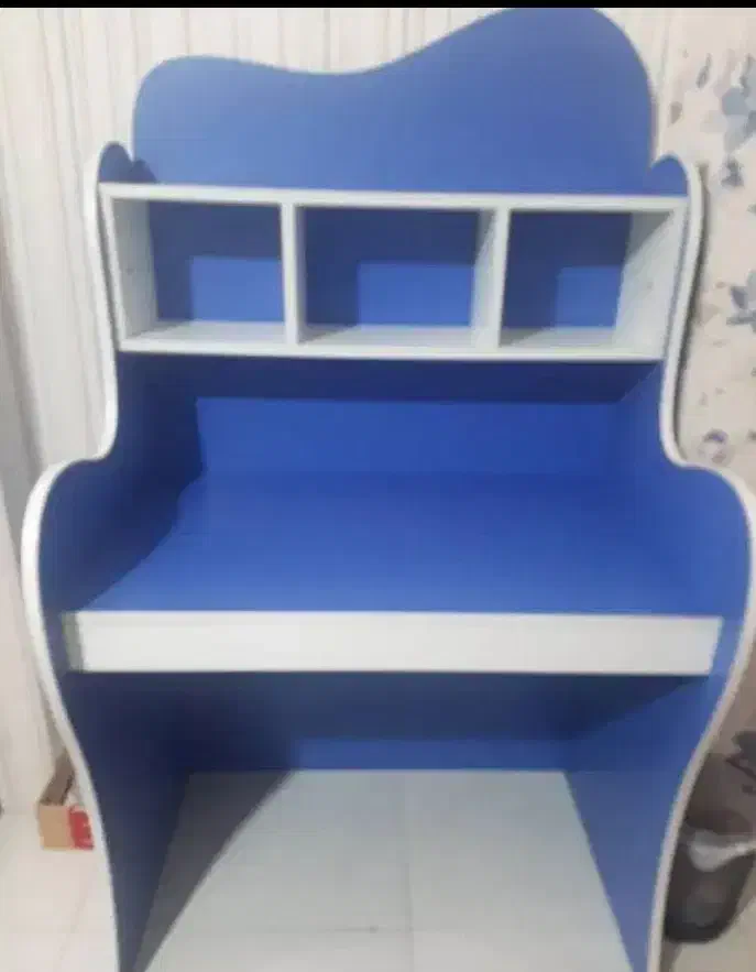 میز تحریر|میز تحریر و کامپیوتر|فولادشهر, B2|دیوار