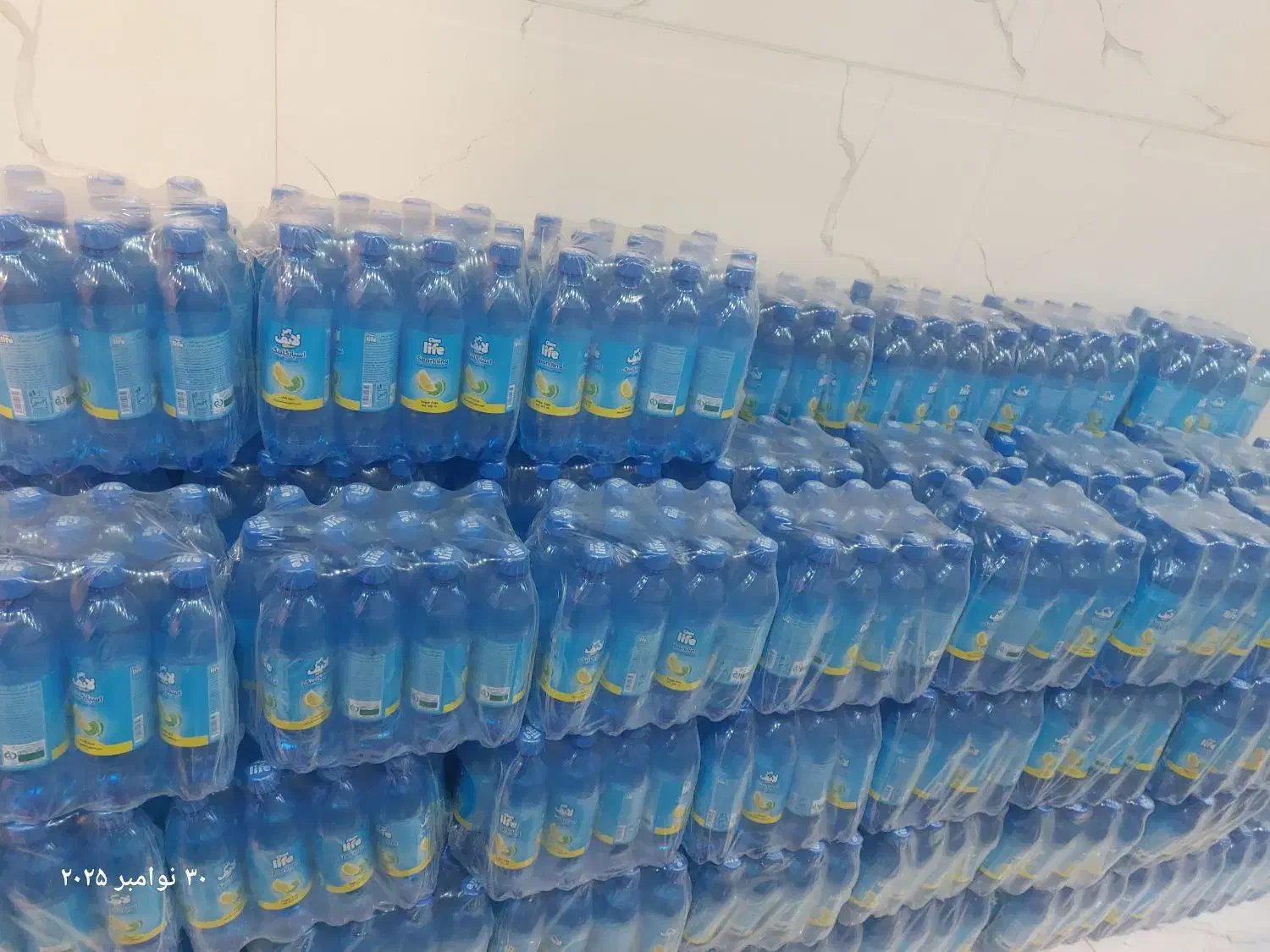 اب گاز دار با طعم لیمو|خوردنی و آشامیدنی|کرمان, |دیوار