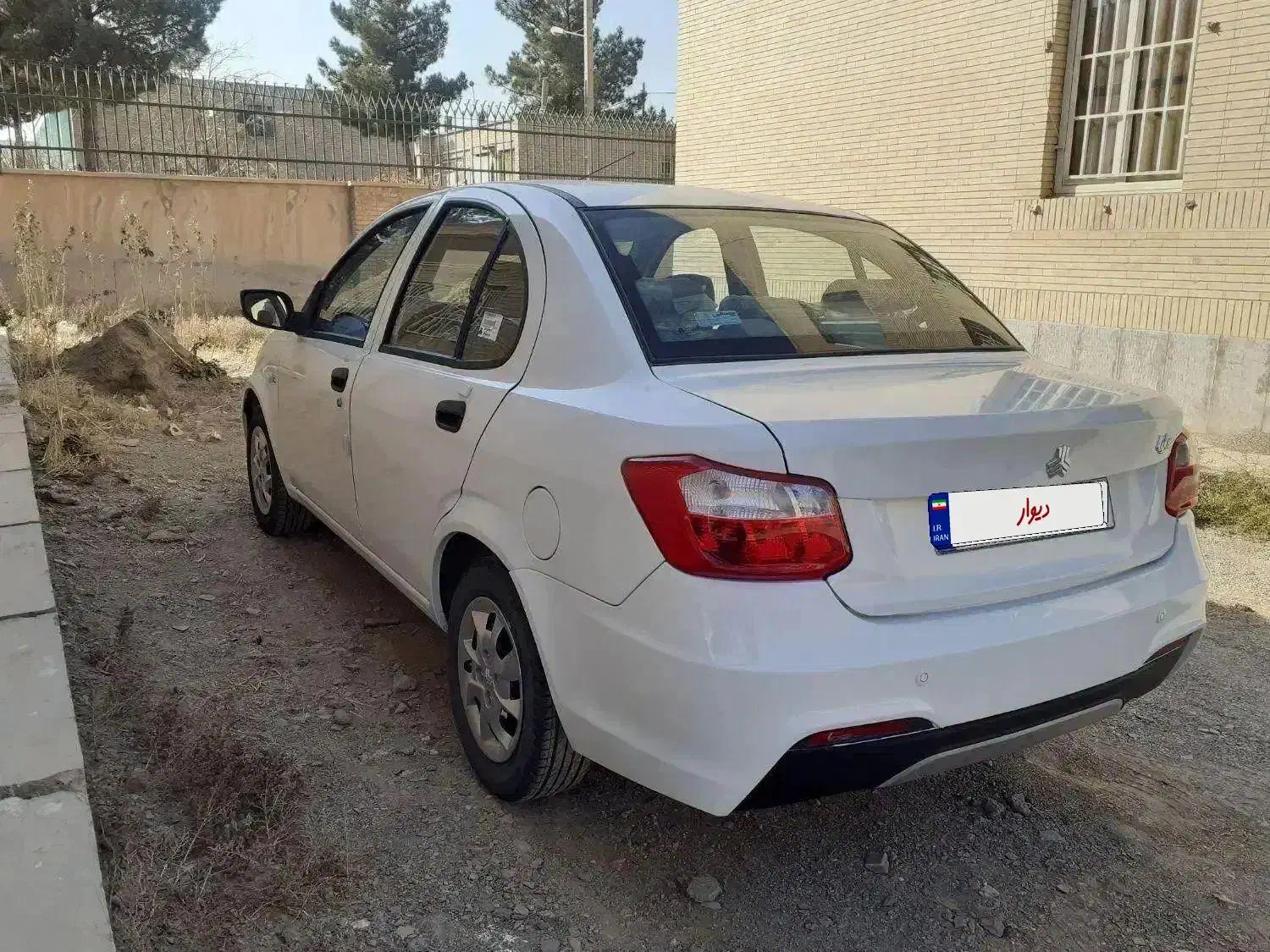 ساینا s 404 مانیتوردار|خودرو سواری و وانت|خواف, |دیوار