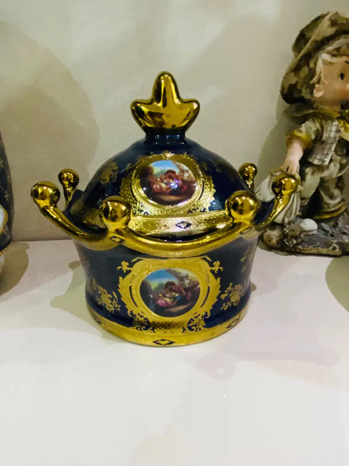 گلدان طرح سه دختر سرمه ای آجیل خوری و میوه خوری|ظروف سرو و پذیرایی|رشت, منظریه|دیوار