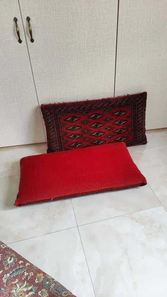 پشتی فرش دستباف|پشتی|لاهیجان, بازکیاگوراب|دیوار