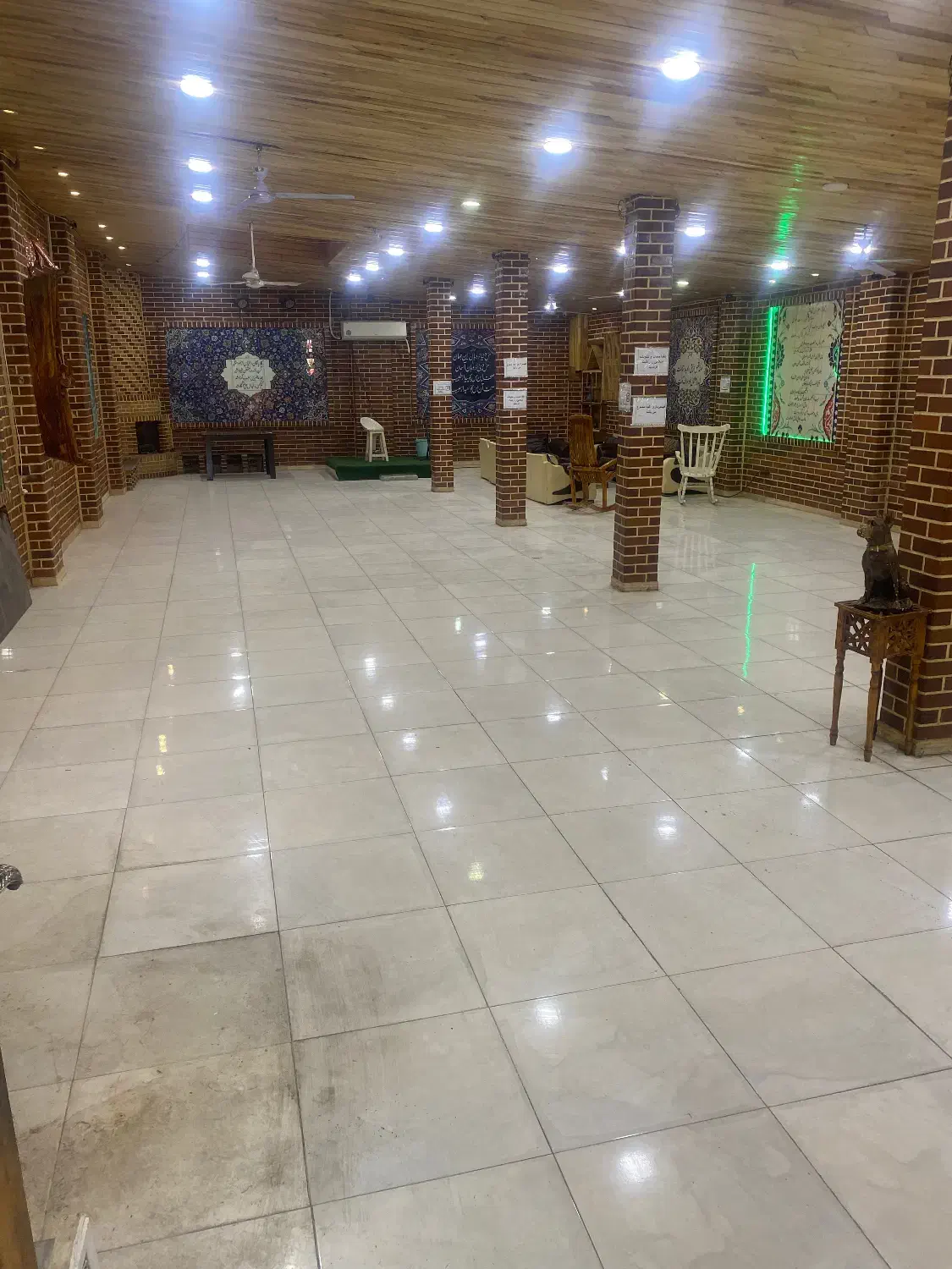 کافه، آشکده  ، کارگاه و تولیدی و رستوران ۳۰۰متر|اجارهٔ دفتر صنعتی، کشاورزی، تجاری|بهارستان, |دیوار