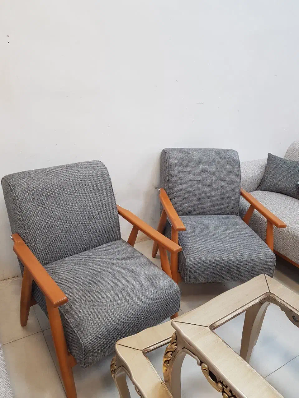 مبل راحتی هوگو کاملا نو|مبلمان خانگی و میز عسلی|بابل, |دیوار