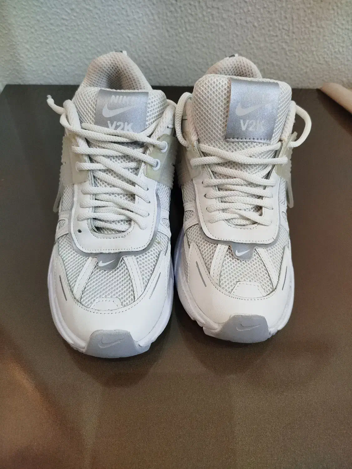 کتونی نایک اورجینال V2K ویتنام|کیف، کفش، کمربند|شاهین‌شهر, گزبرخوار|دیوار