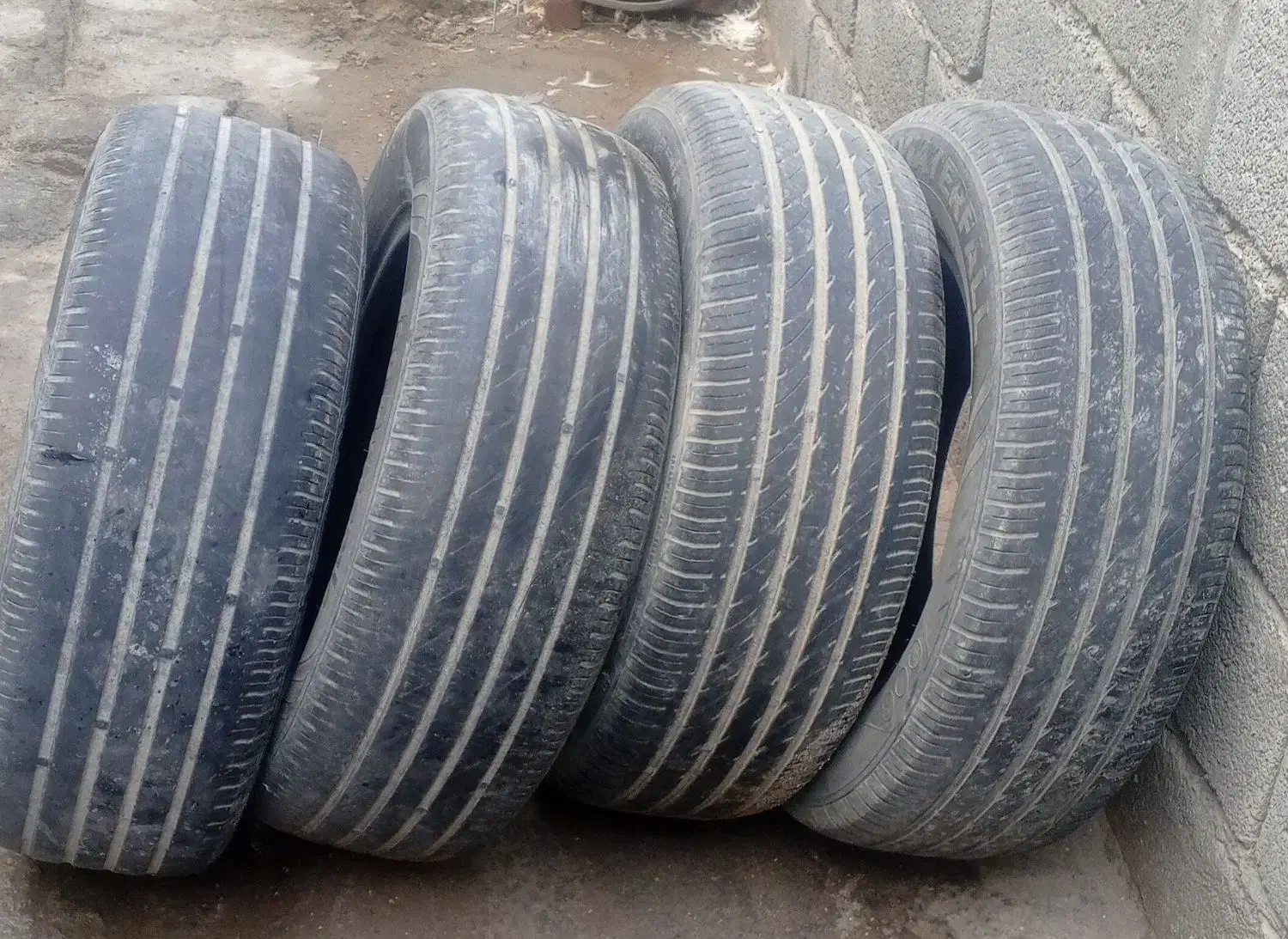 لاستیک خارجی و هوا گیری موتور ماشین|قطعات یدکی و لوازم جانبی|مراغه, |دیوار