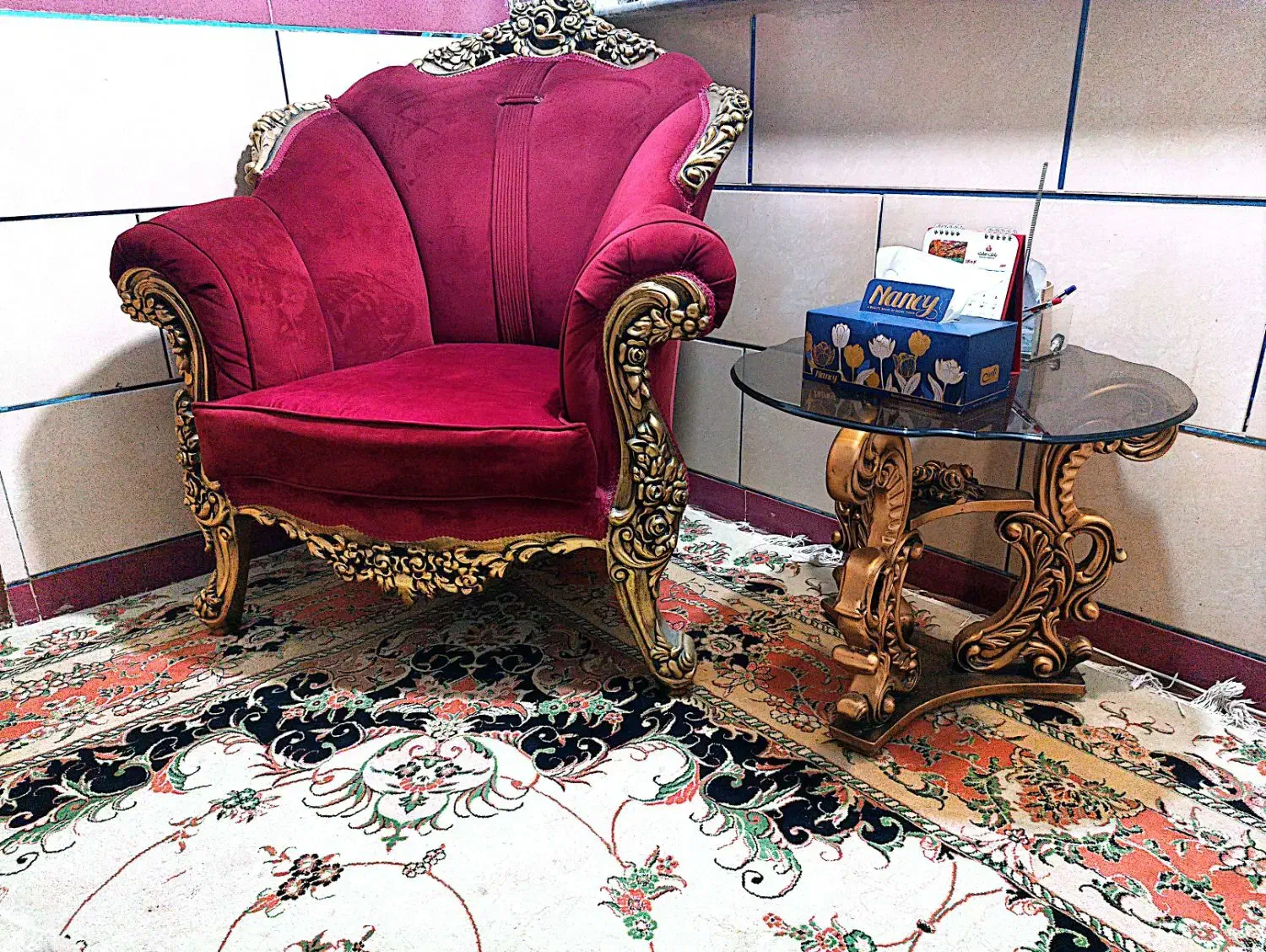 مبل سلطنتی ۹ نفره بسیار شیک و کم کارکرد|مبلمان خانگی و میز عسلی|آزادشهر, |دیوار