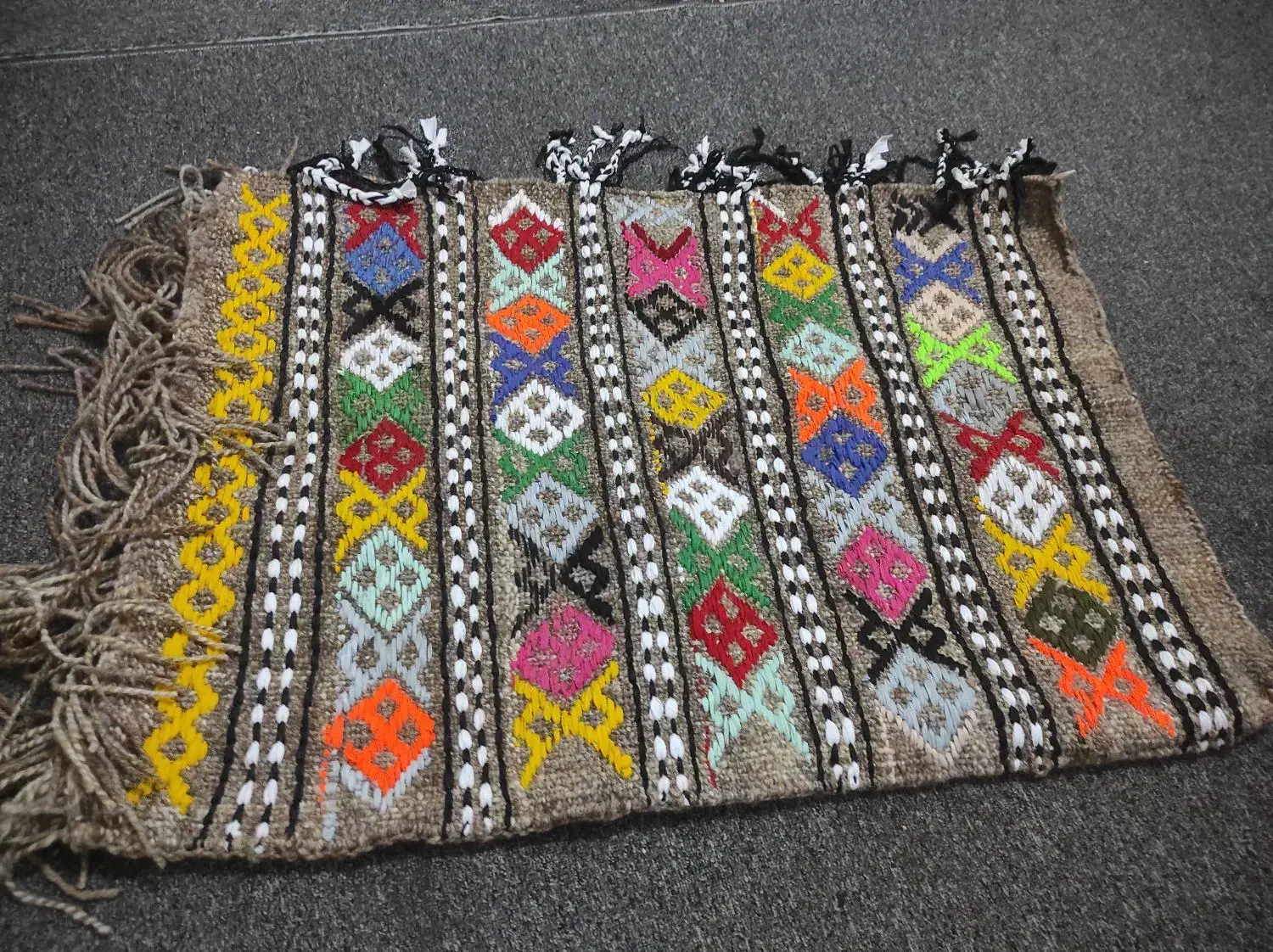 جل دست بافت|گلیم، جاجیم، گبه|ایلام, |دیوار