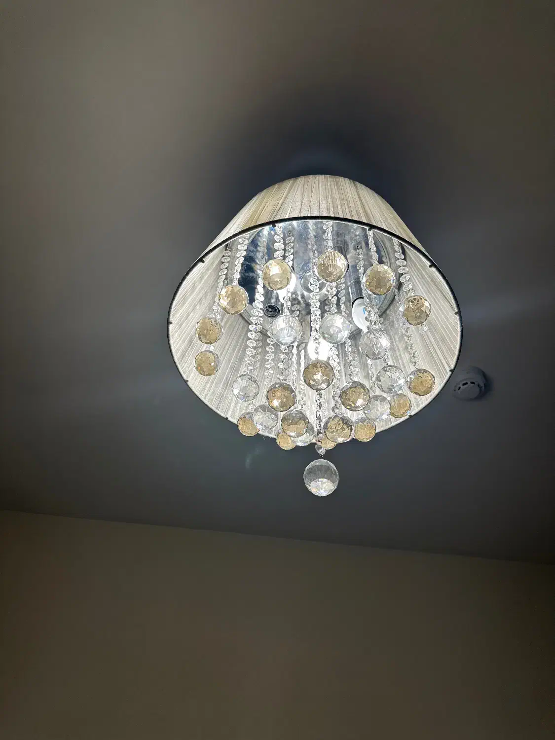 لوستر کریستالی|لوستر و چراغ آویز|تهران, گلستان (شهرک راه آهن)|دیوار