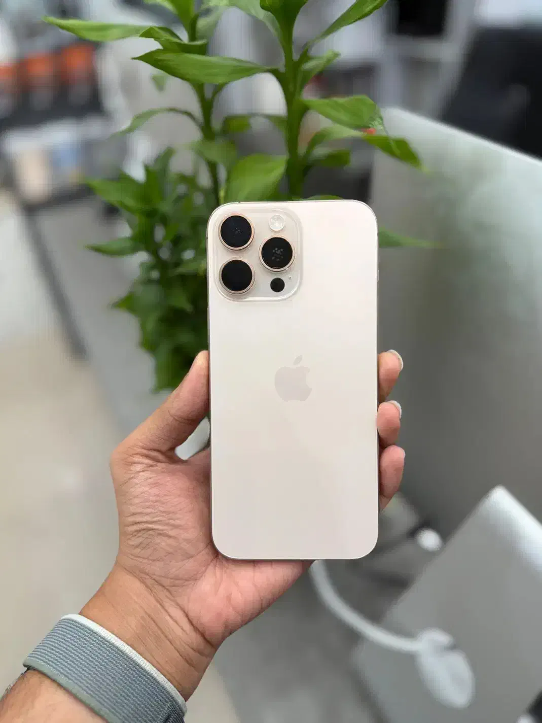 آیفون 16 پرومکس باطری 100|موبایل|بوشهر, |دیوار