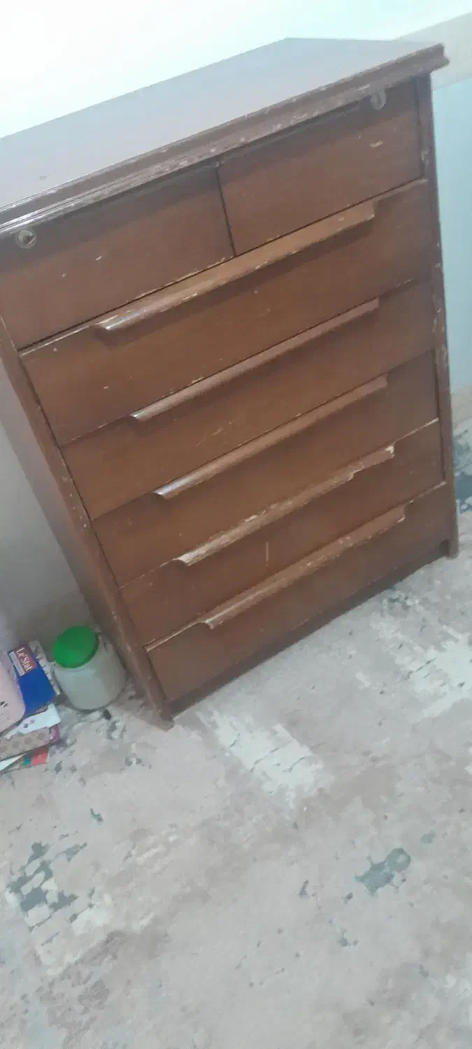 کمد  و دراور|جاکفشی، کمد، دراور|قم, شهر قائم|دیوار